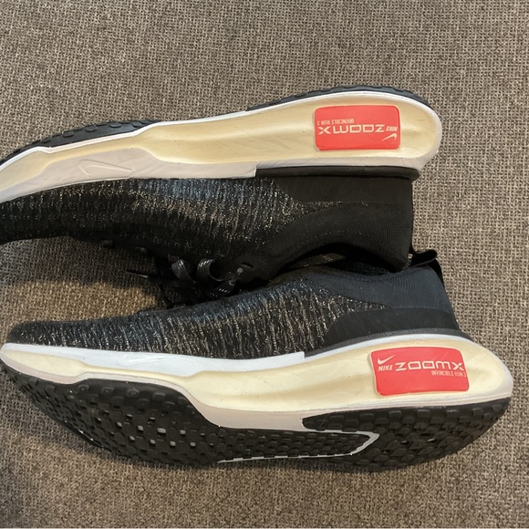 Nike invincible run 3.0 ZOOM X flyknit women’s size 9 like brand new - Picture 5 of 6